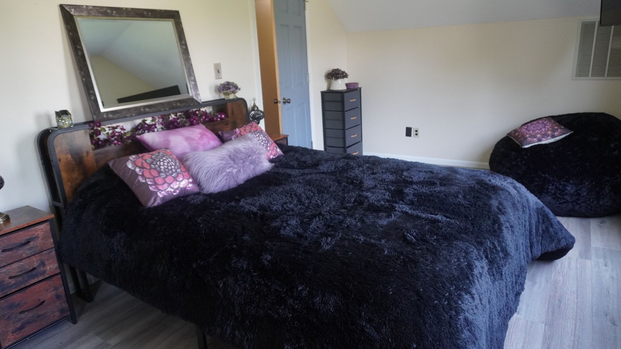 Photo of Bedroom in Maxwell