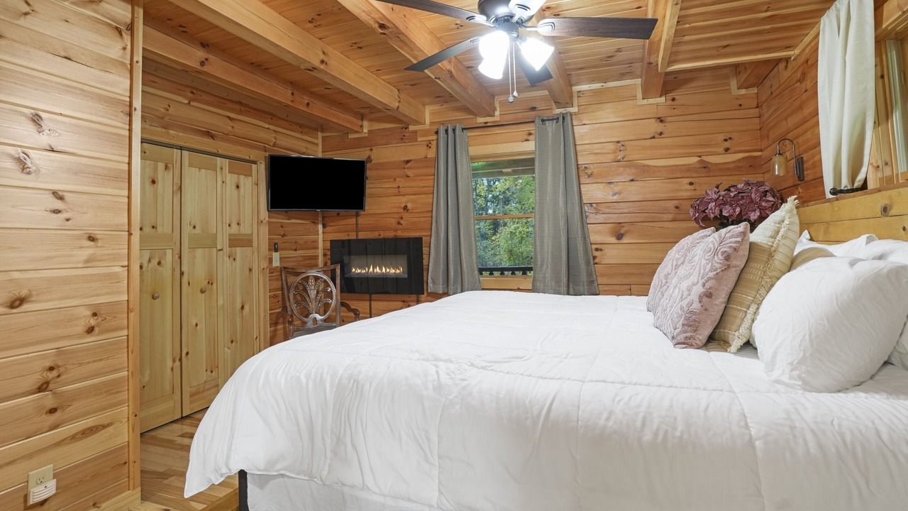 Photo of Bedroom in Carbon Hill