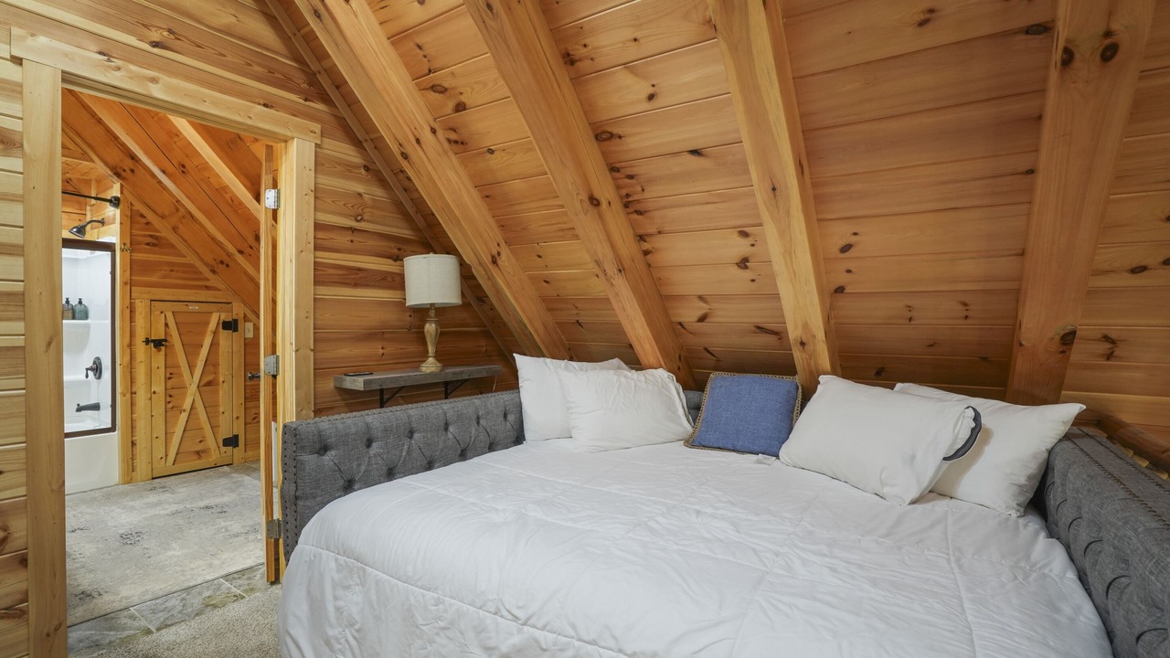 Photo of Bedroom in Carbon Hill