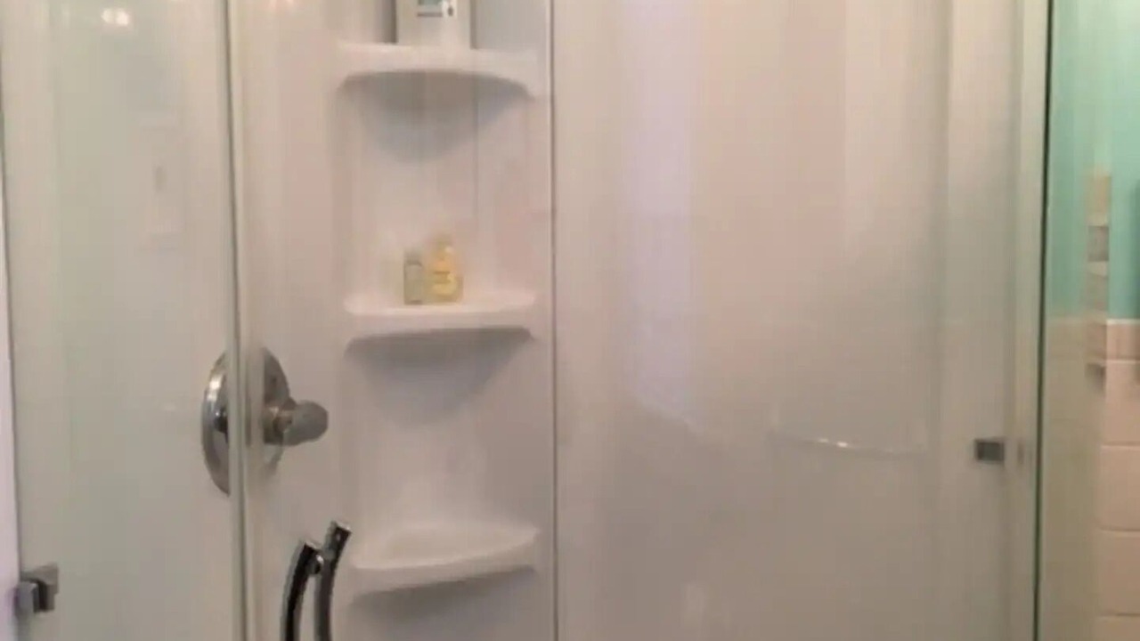 Photo of Bathroom in Highmount