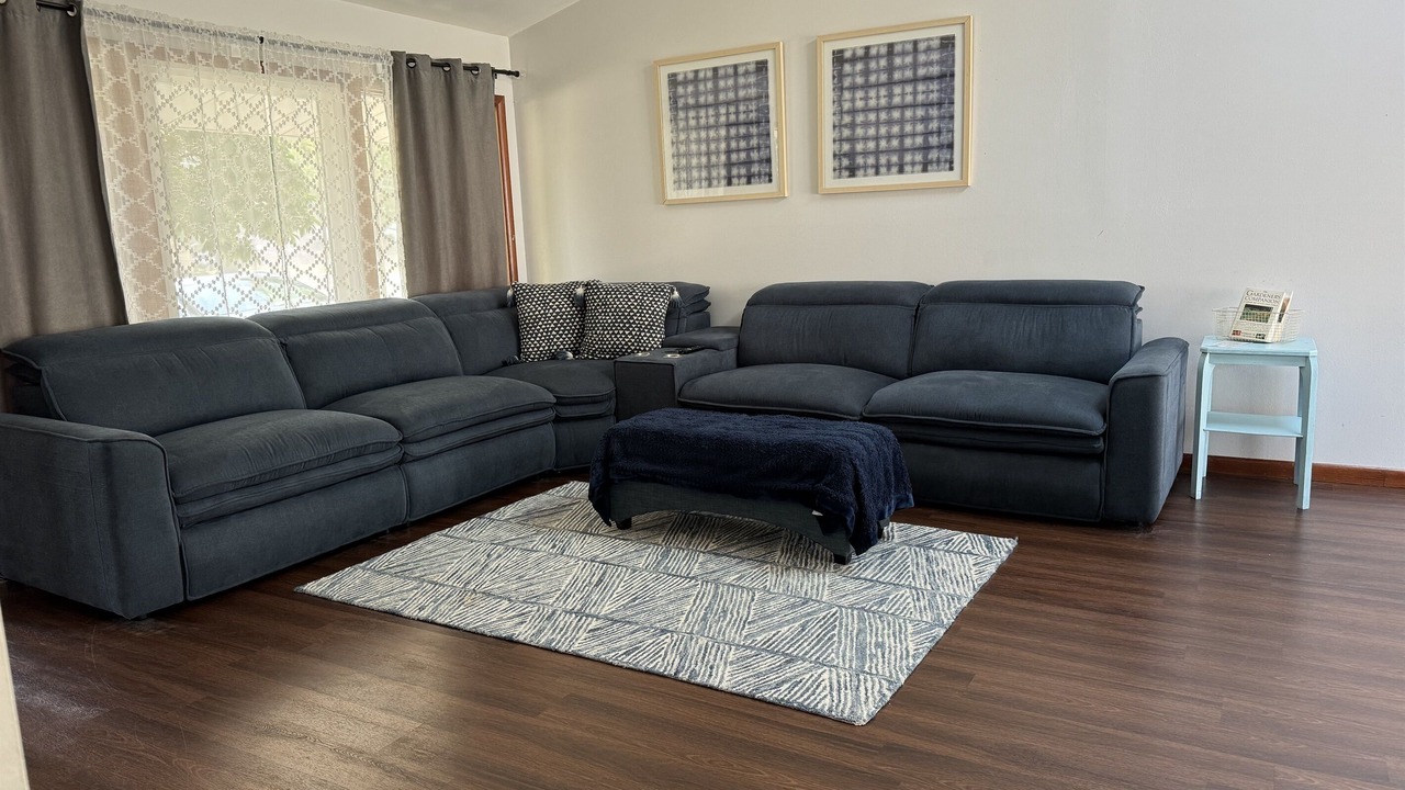 Photo of Livingroom in Huron