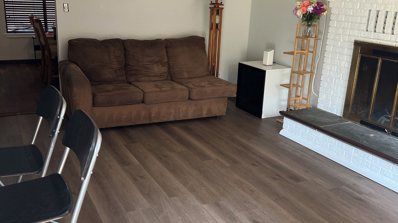 Photo of Livingroom in Montgomery Village