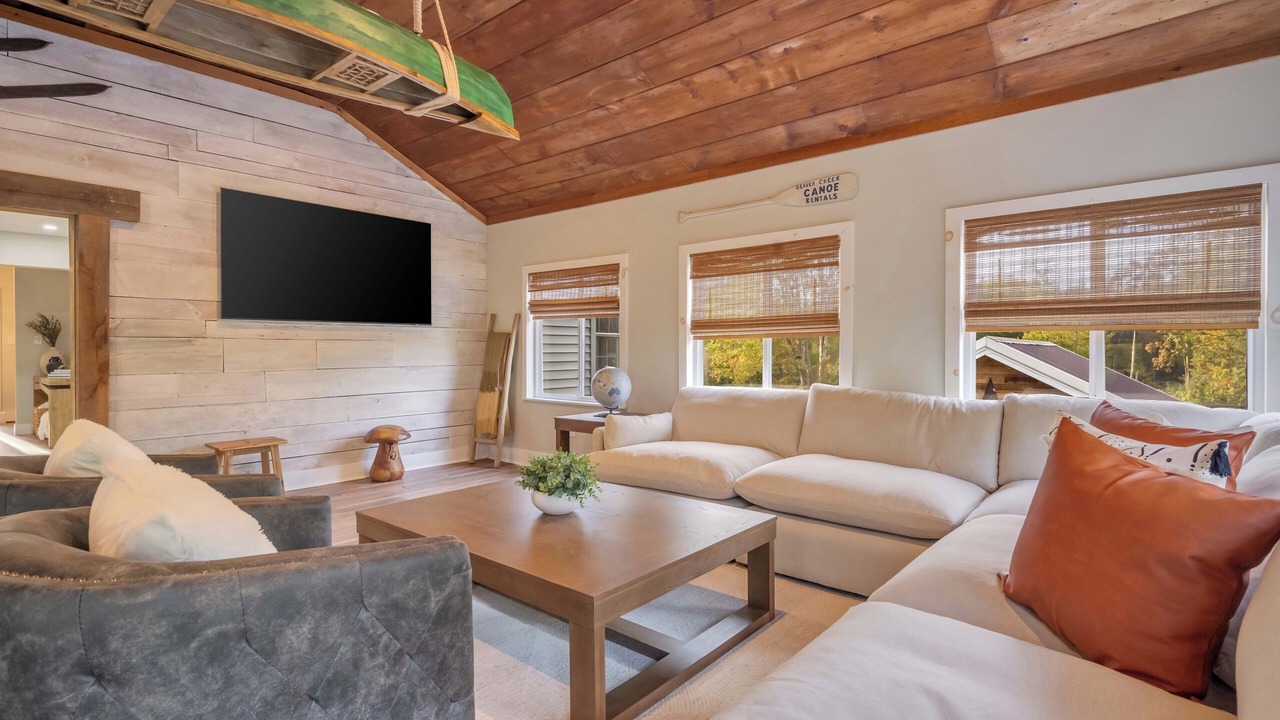 Photo of Livingroom in Aldenville