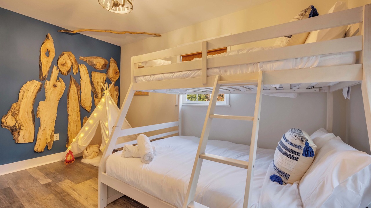 Photo of Bedroom in Aldenville