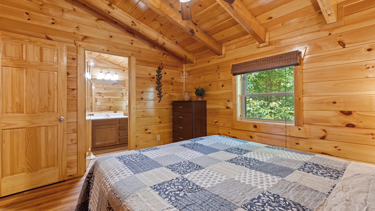 Photo of Bedroom in Primrose