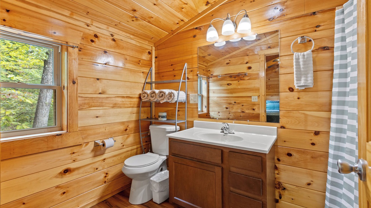 Photo of Bathroom in Primrose