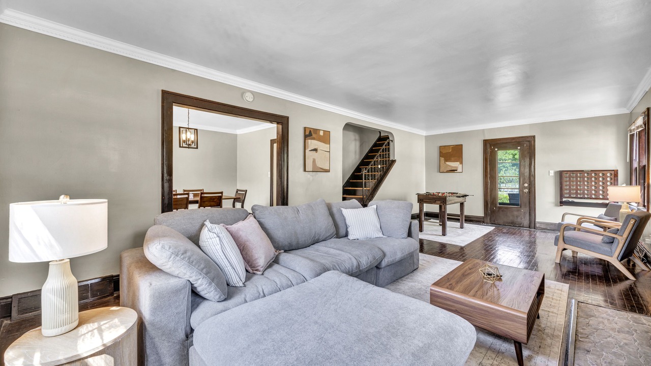 Photo of Livingroom in Cleveland Heights