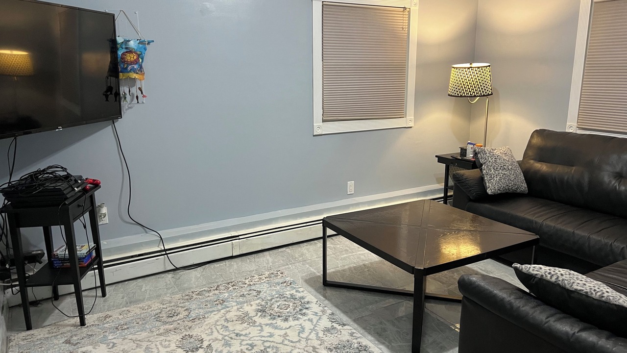 Photo of Livingroom in Point Pleasant - Toms River