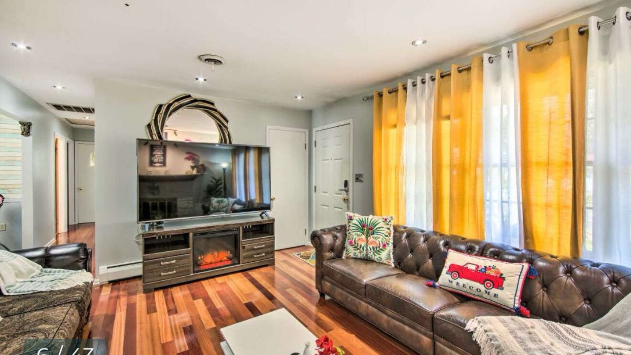 Photo of Livingroom in Palmyra