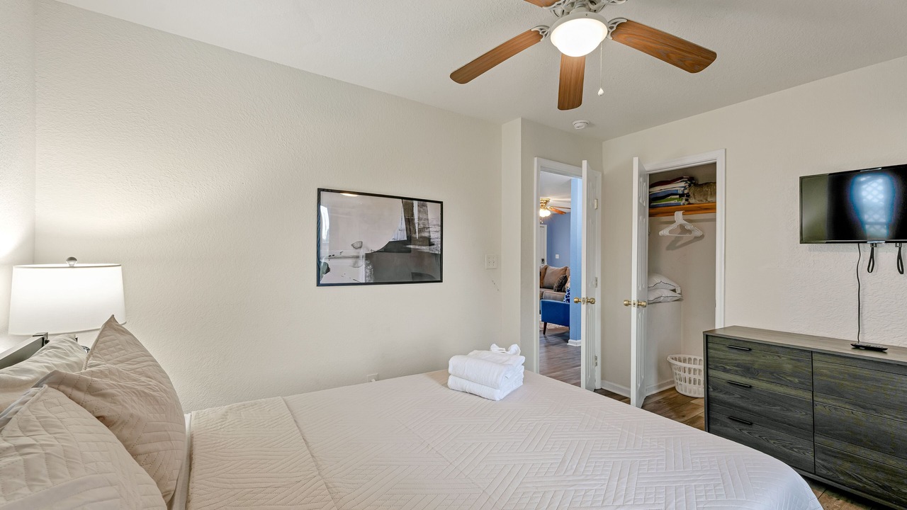 Photo of Bedroom in Buckroe Beach