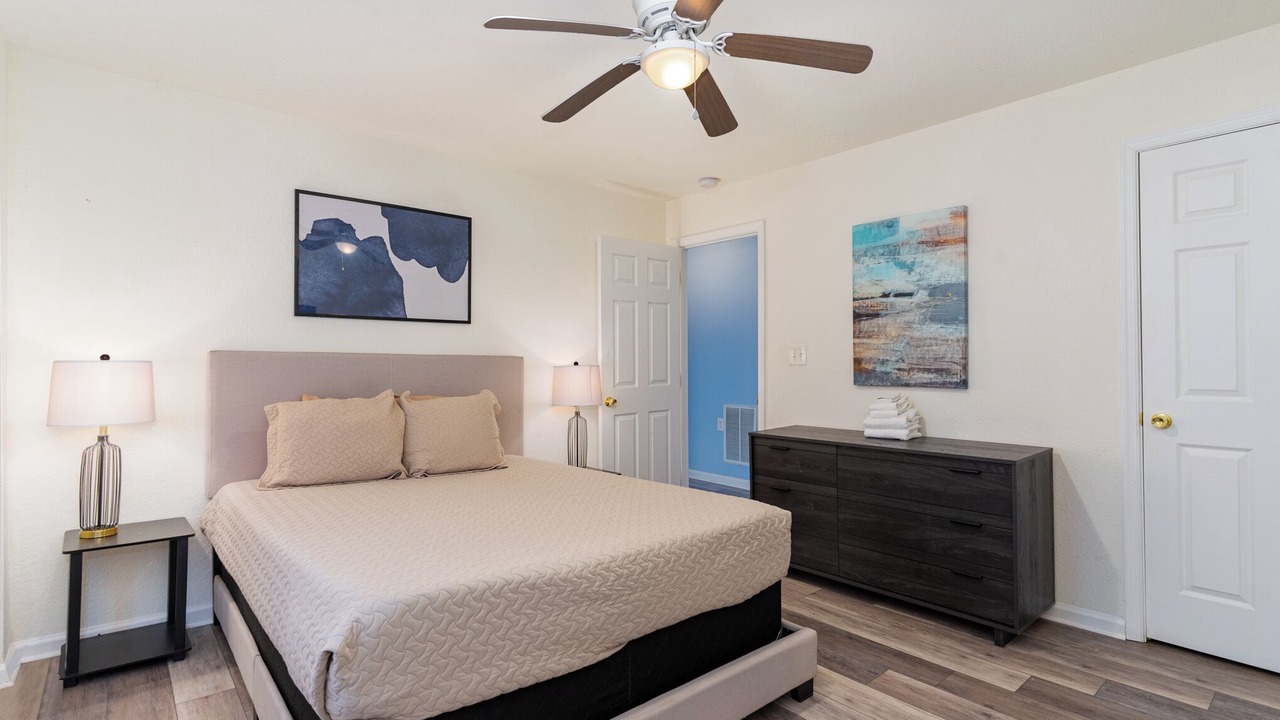 Photo of Bedroom in Buckroe Beach