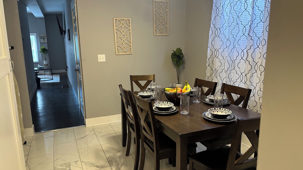 Photo of Livingroom in Walnut Hills