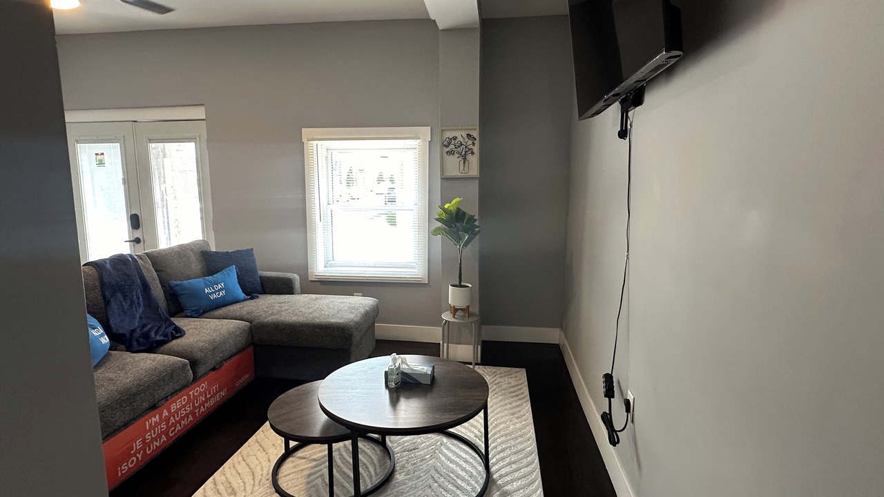 Photo of Livingroom in Walnut Hills