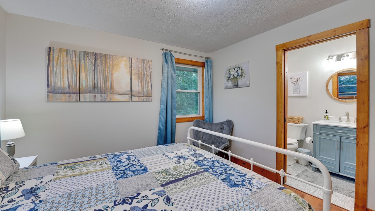 Photo of Bedroom in Rogers