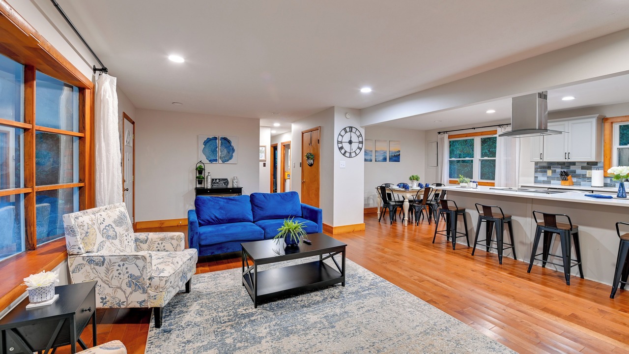 Photo of Livingroom in Rogers