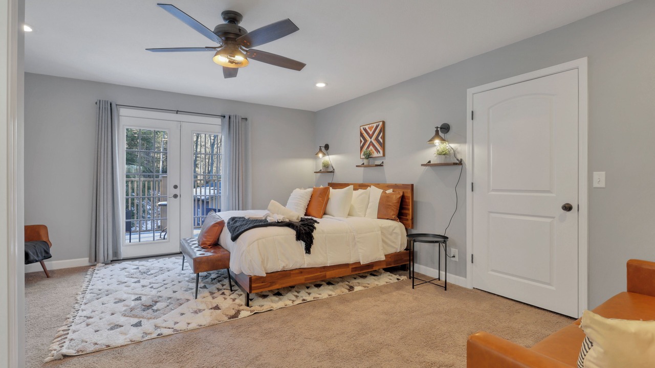 Photo of Bedroom in Sugar Grove