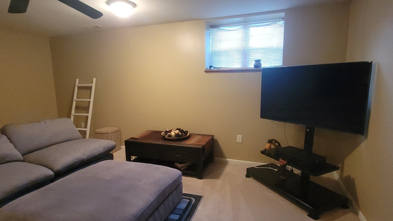 Photo of Bedroom in Summit Station
