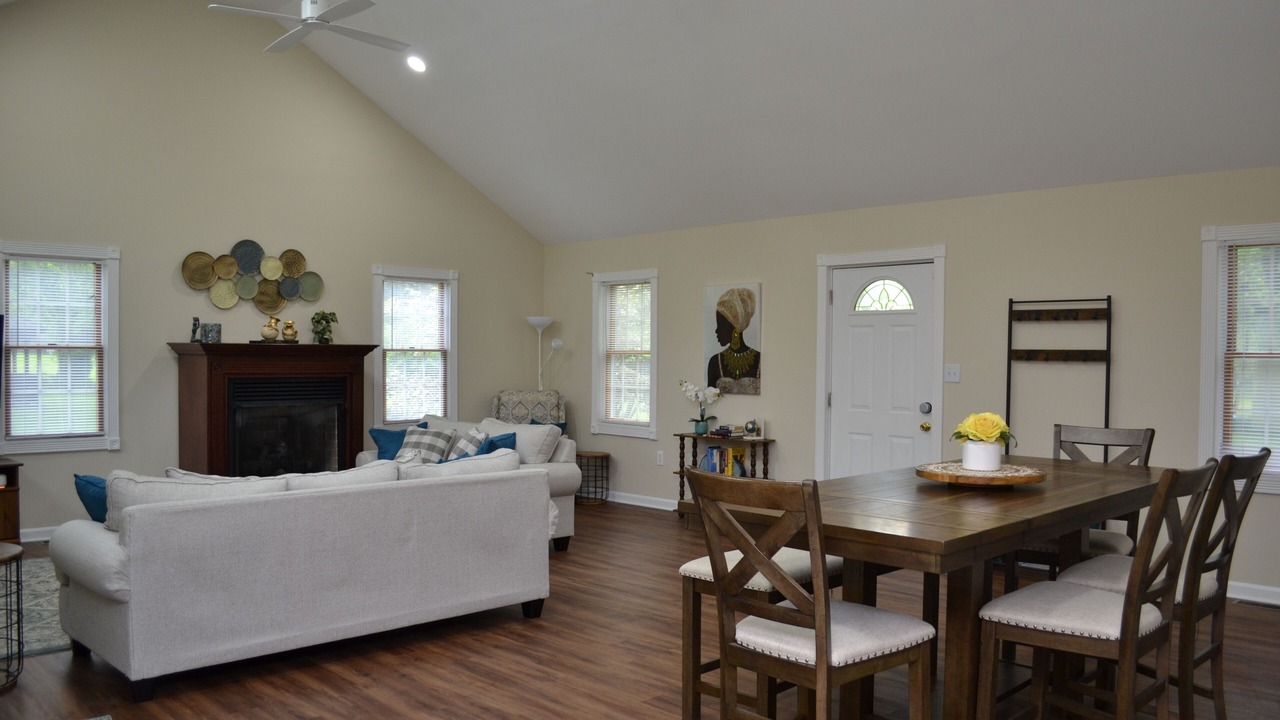 Photo of Bedroom in Lawrenceville