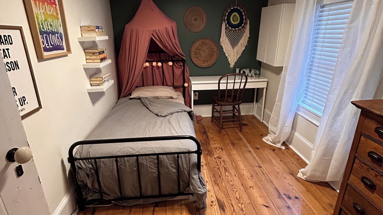 Photo of Bedroom in Lovettsville