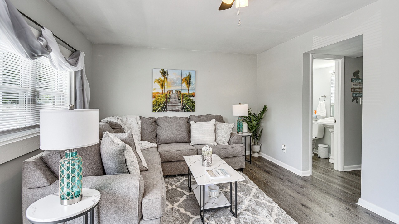 Photo of Livingroom in Hampton
