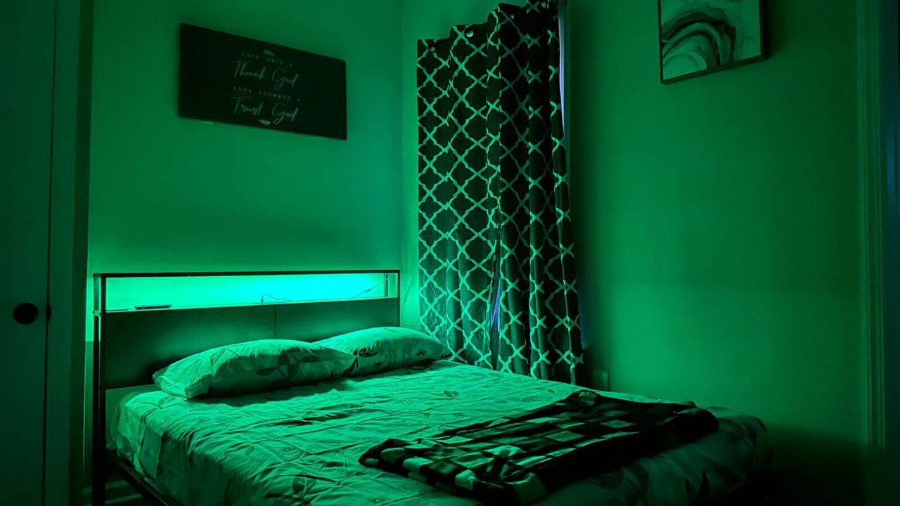 Photo of Bedroom in Weequahic