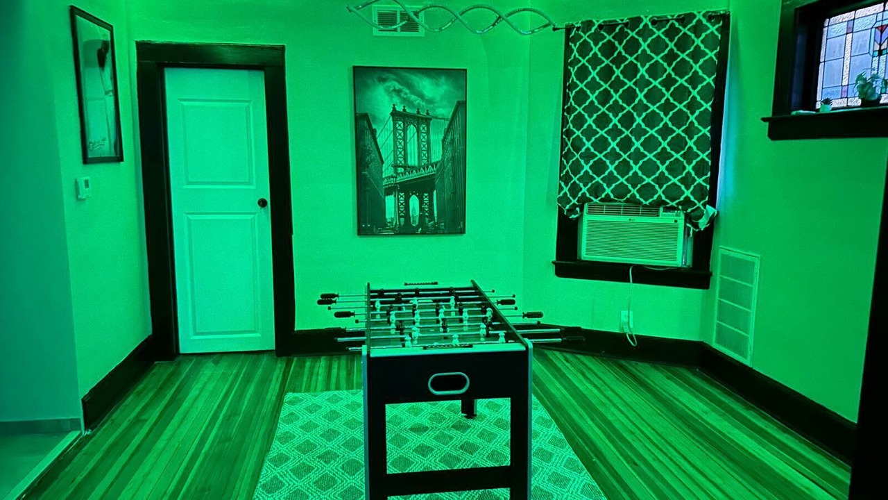 Photo of Bedroom in Weequahic