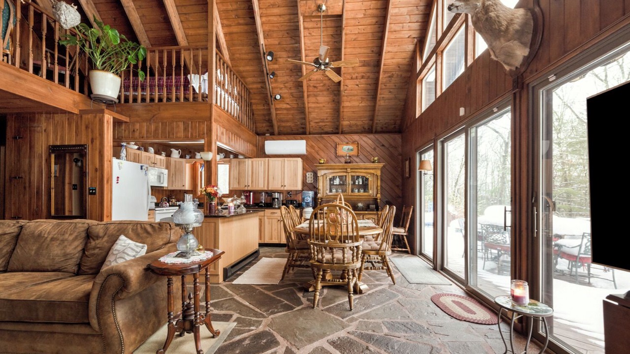 Photo of Livingroom in Rowland