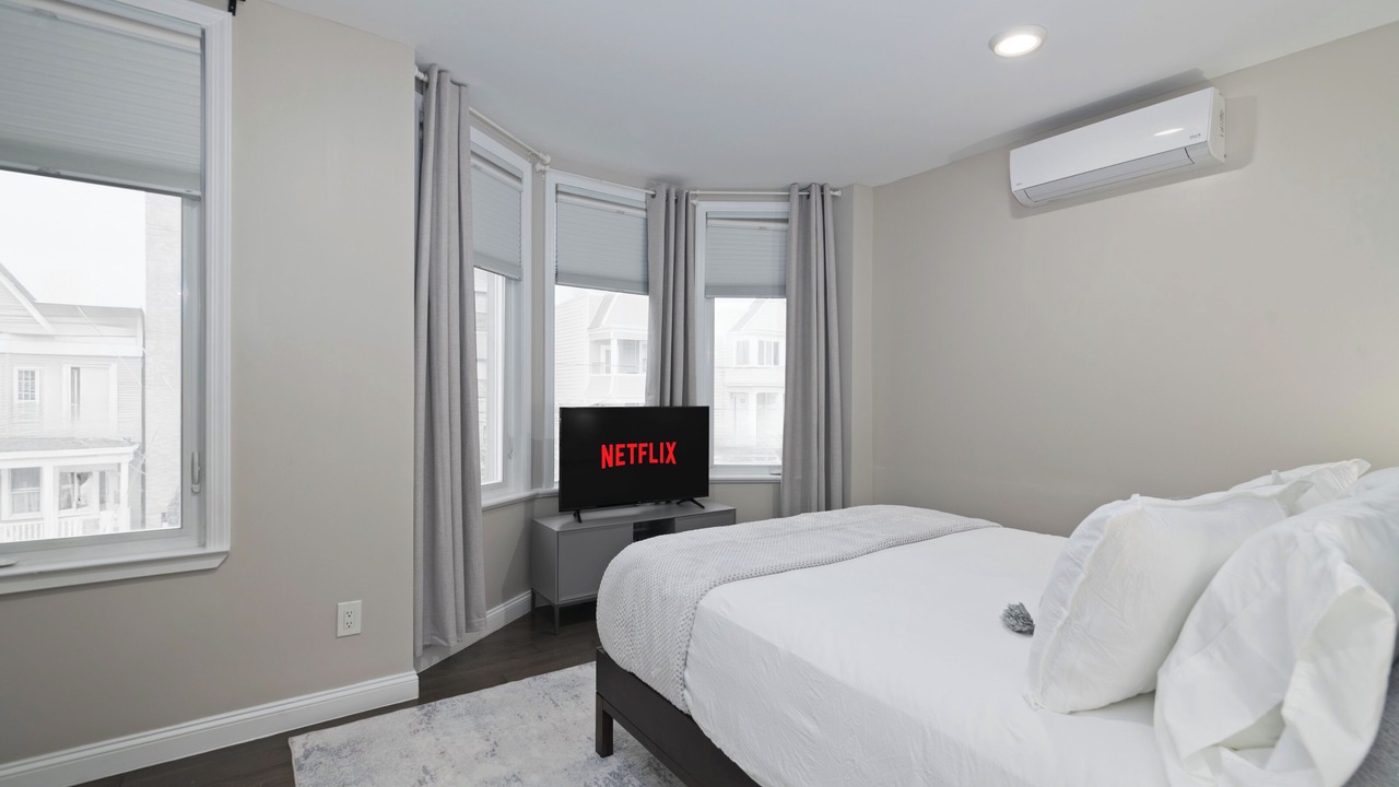 Photo of Bedroom in McGinley Square