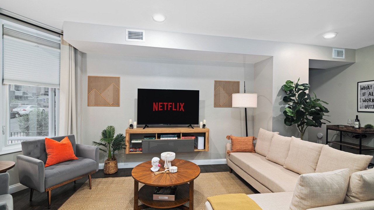 Photo of Livingroom in McGinley Square