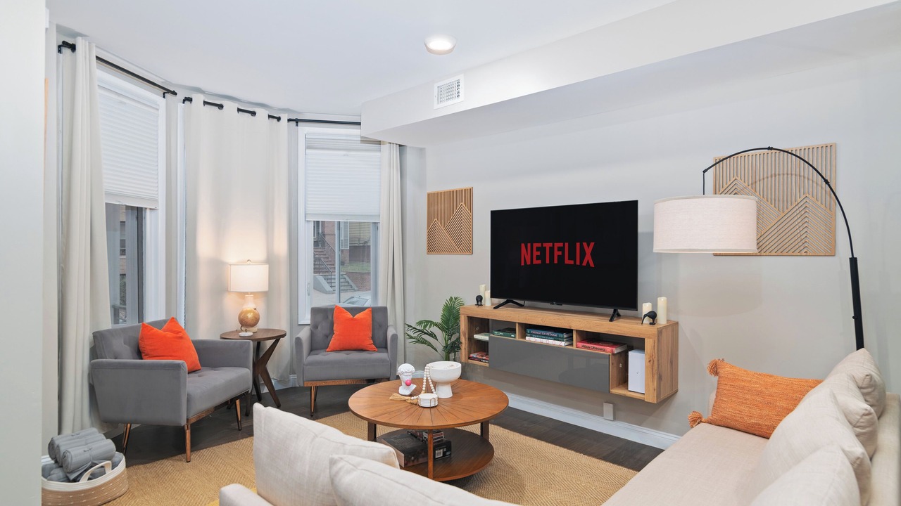 Photo of Livingroom in McGinley Square