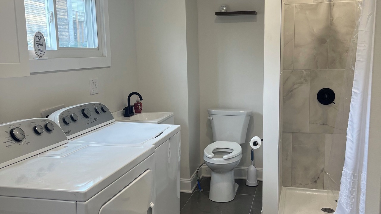 Photo of Bathroom in Coraopolis