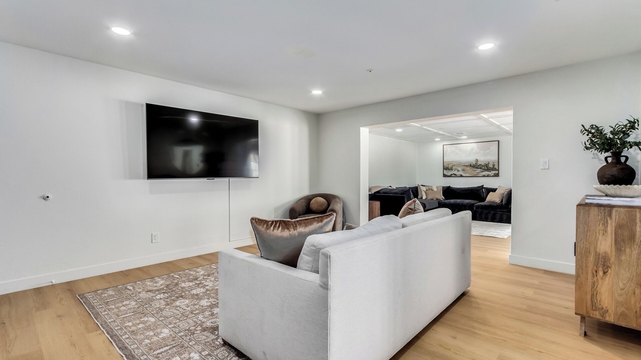 Photo of Livingroom in Scottsdale Estates Nine