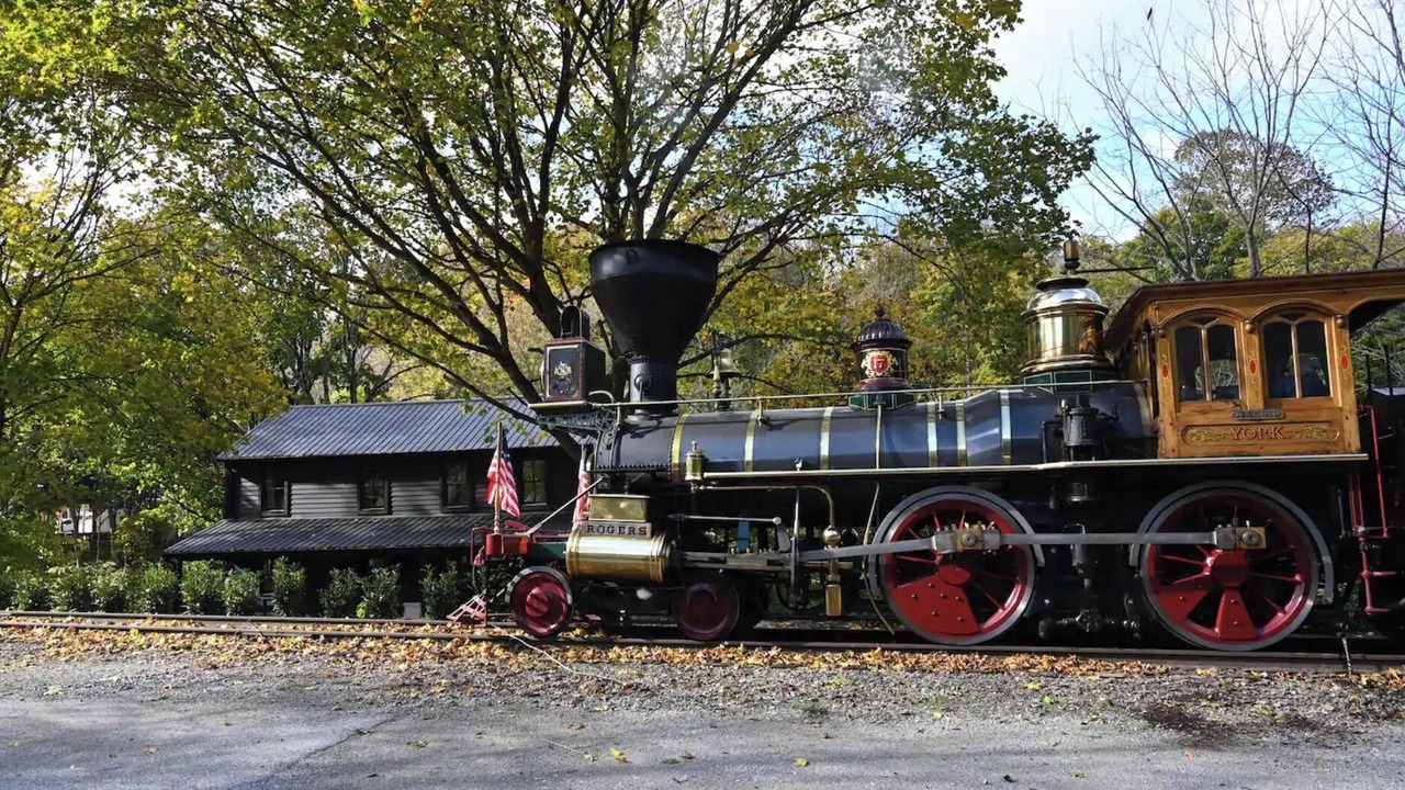Photo of Others in Railroad