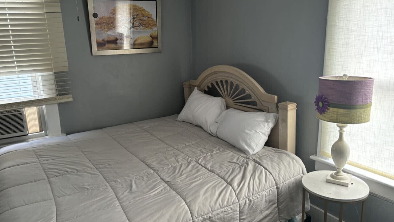 Photo of Bedroom in Highland Square