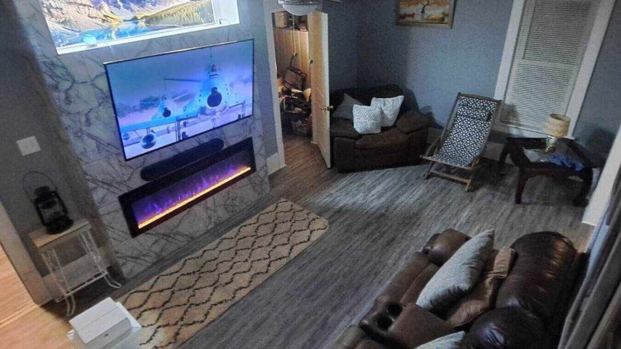Photo of Livingroom in Highland Square