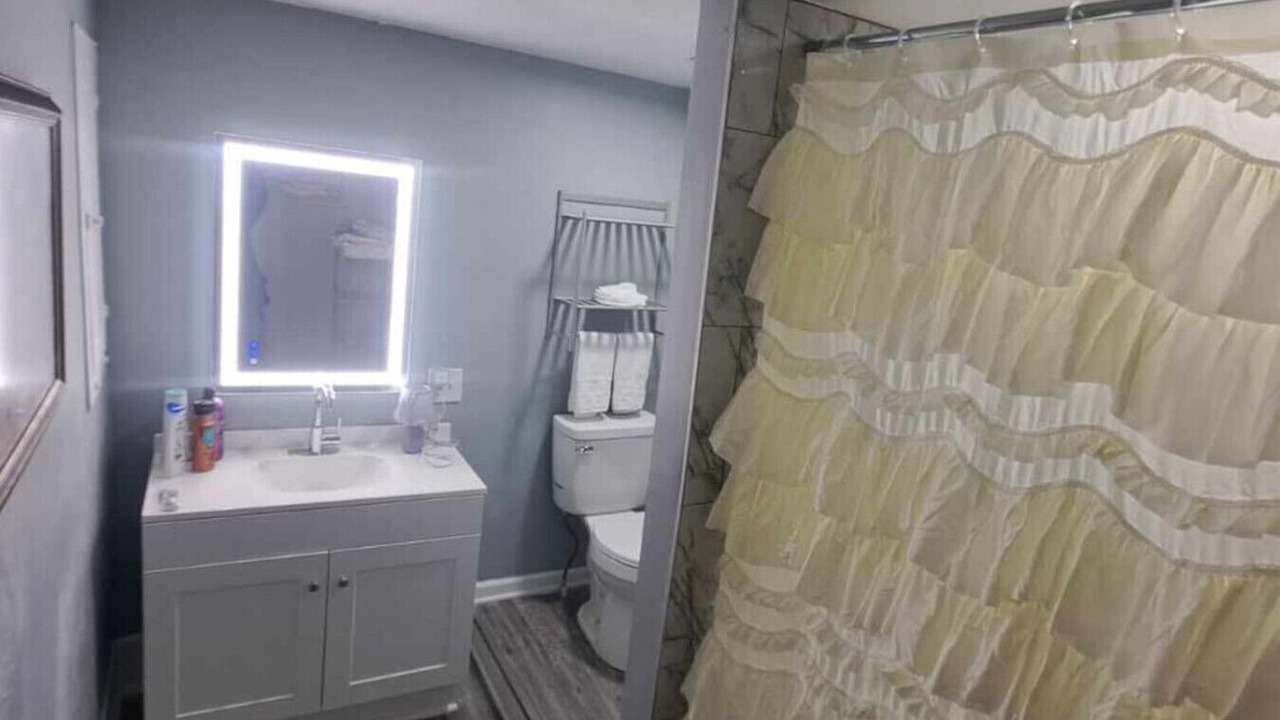 Photo of Bathroom in Highland Square