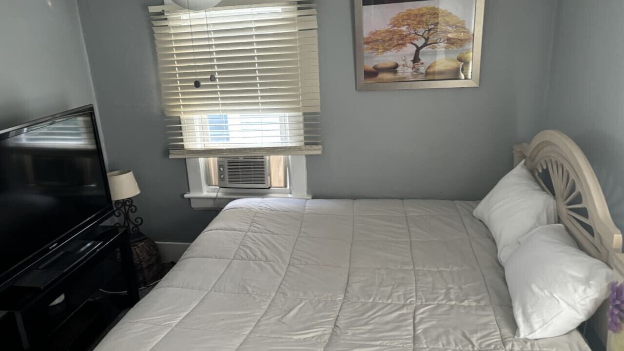 Photo of Bedroom in Highland Square