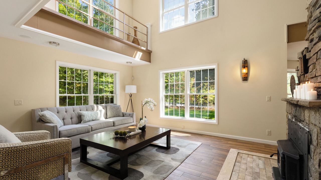 Photo of Livingroom in Newburgh