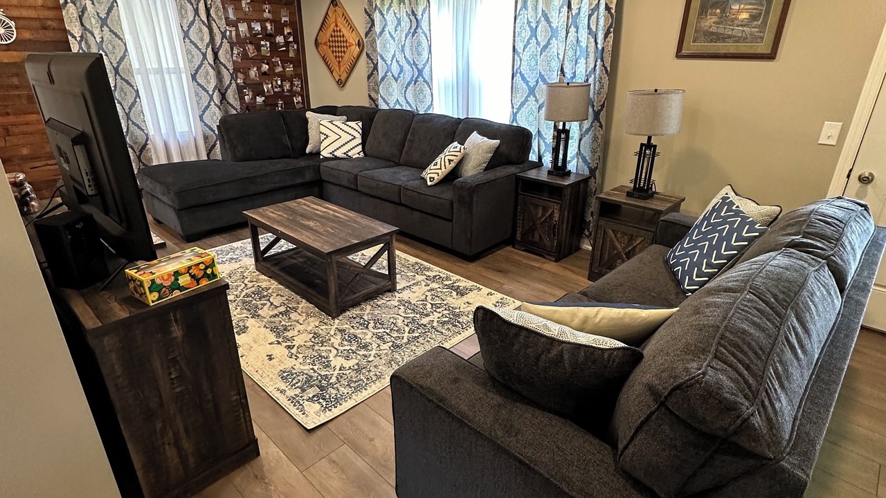 Photo of Livingroom in Shippenville
