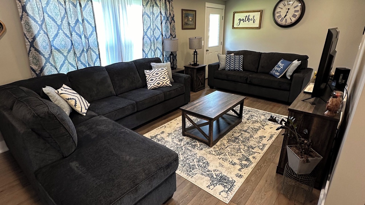Photo of Livingroom in Shippenville
