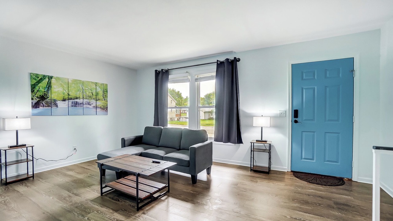Photo of Livingroom in Huntington