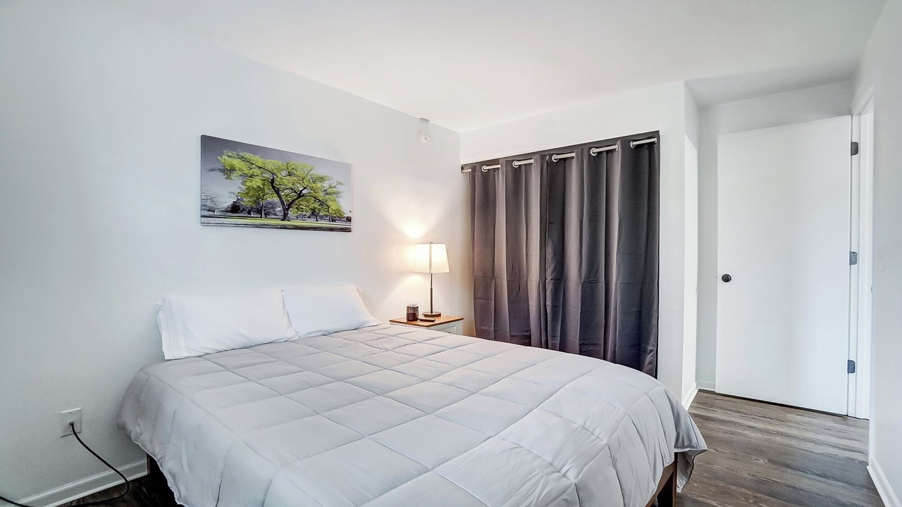 Photo of Bedroom in Huntington