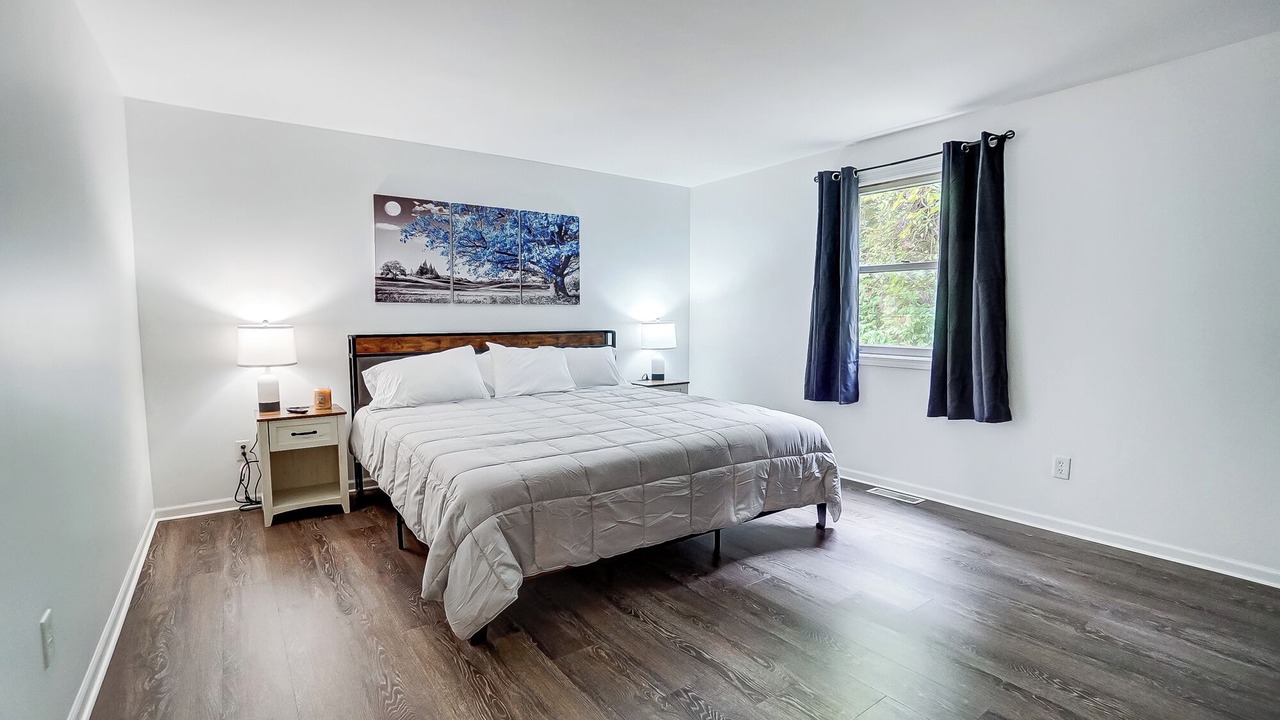 Photo of Bedroom in Huntington