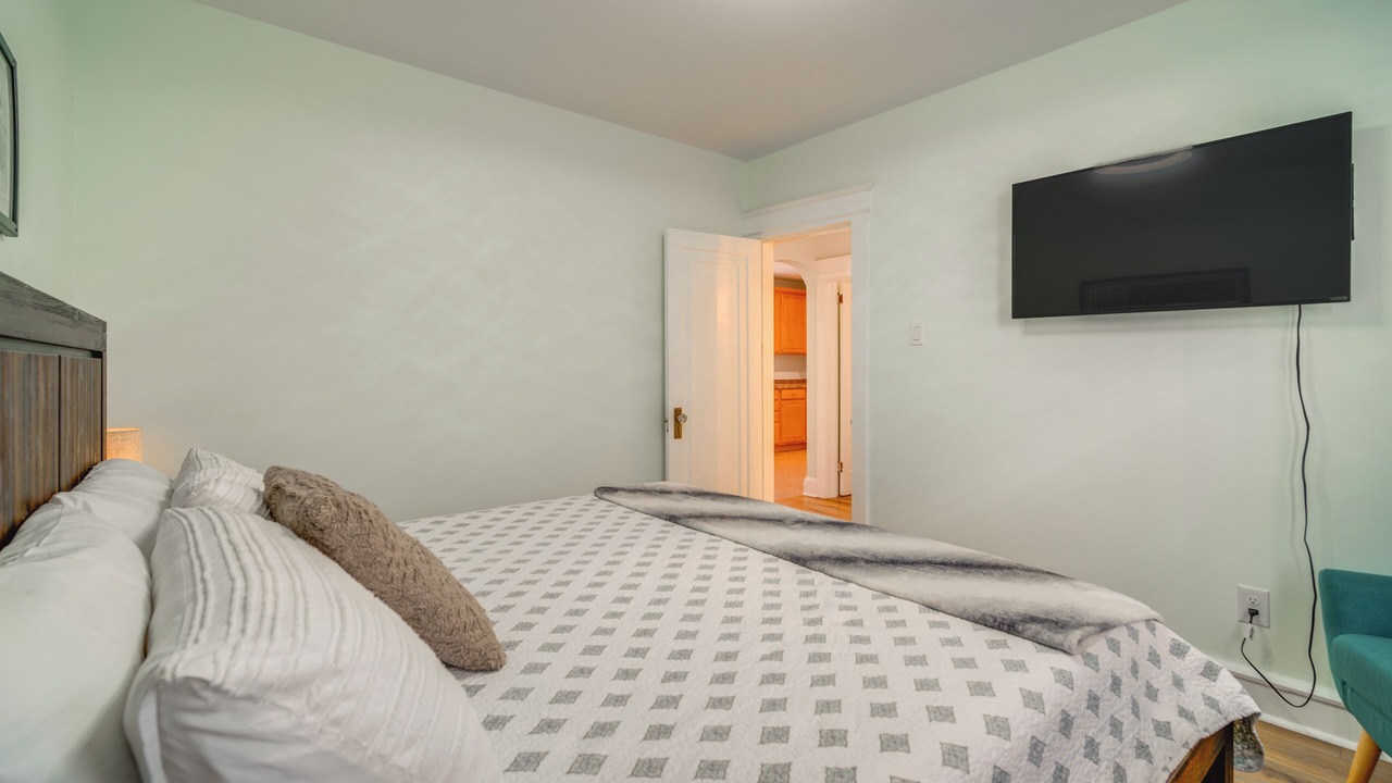 Photo of Bedroom in Ventnor City