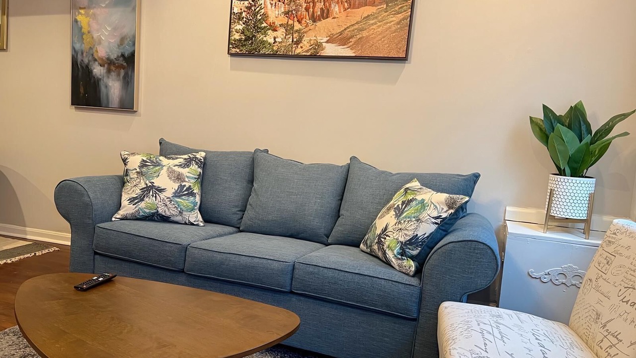 Photo of Livingroom in Canton