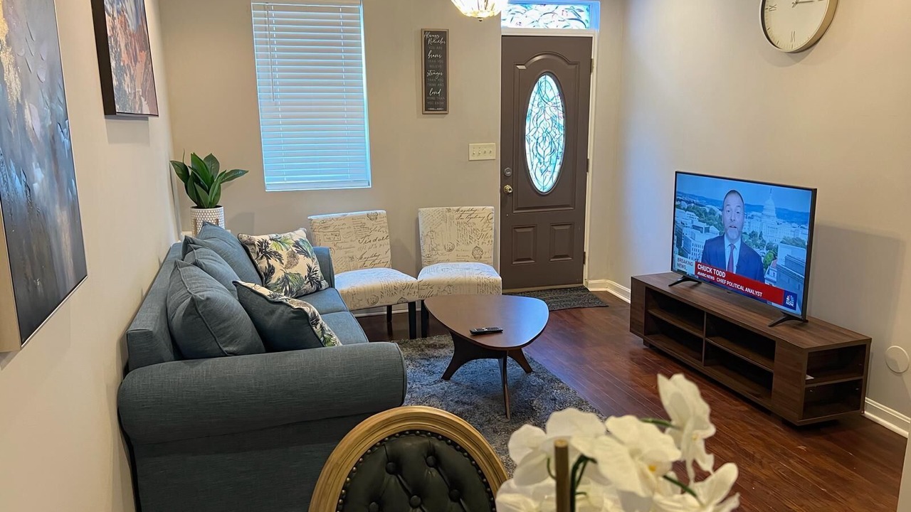 Photo of Livingroom in Canton