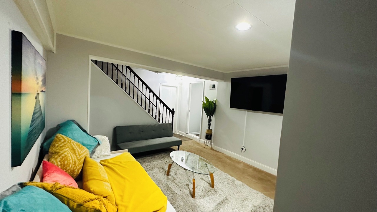 Photo of Livingroom in Wheaton-Glenmont