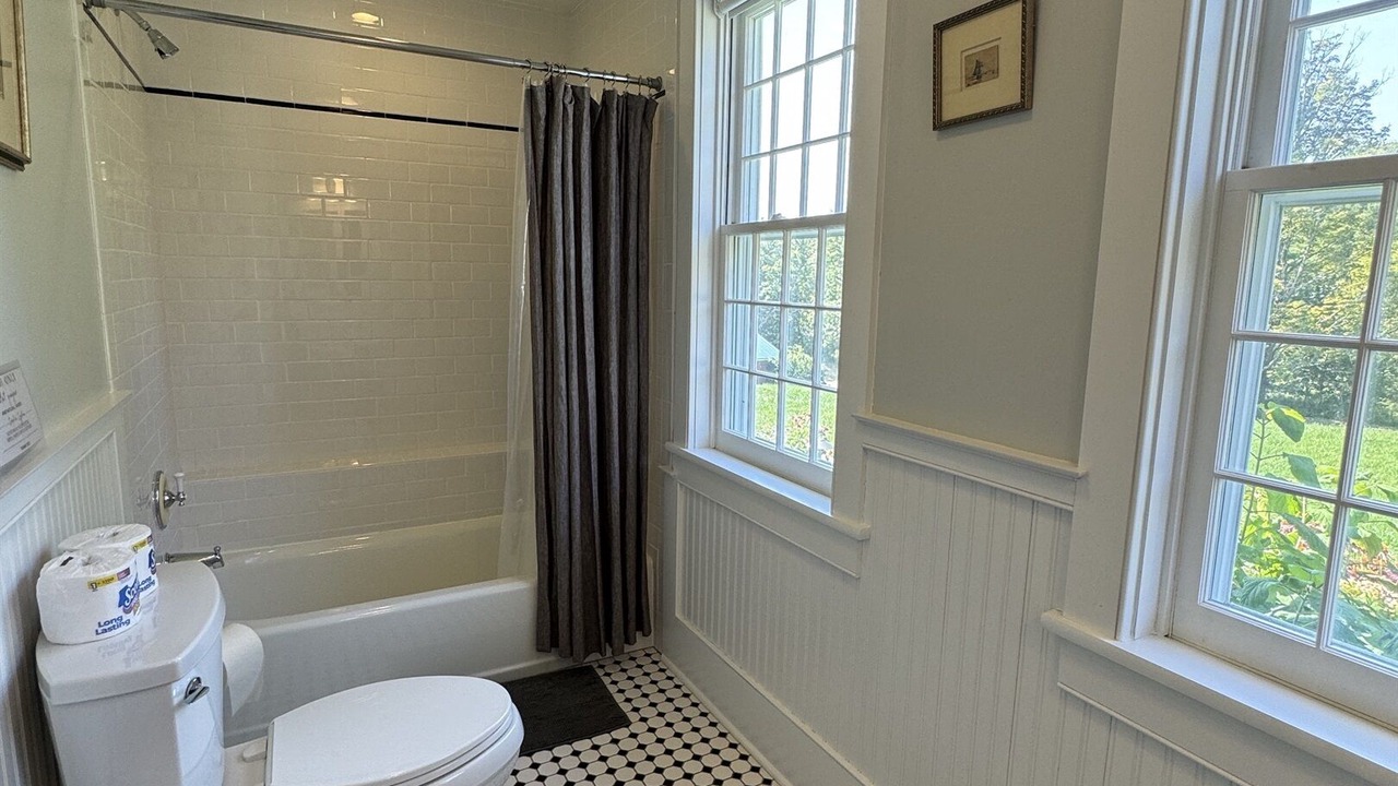 Photo of Bathroom in Treadwell