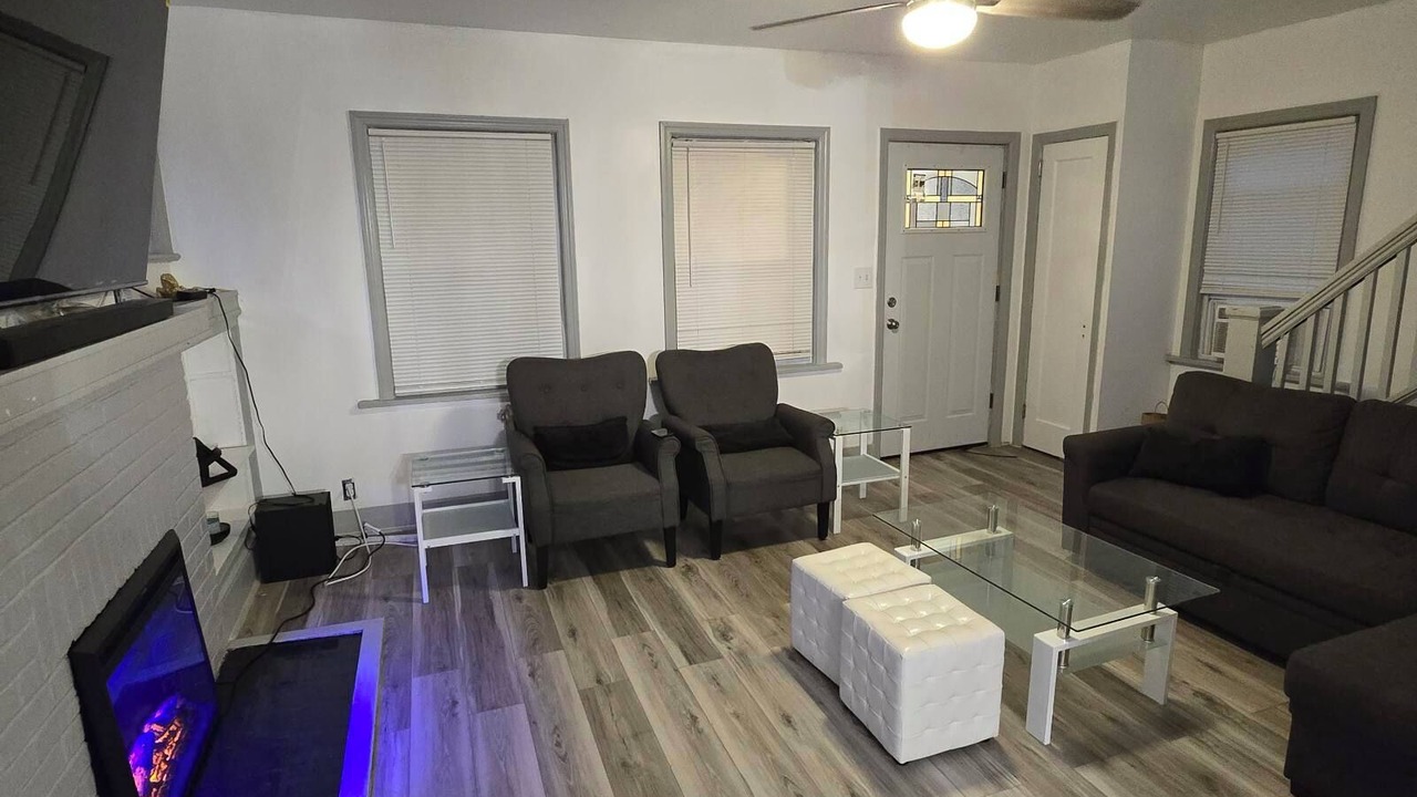 Photo of Livingroom in East Orange