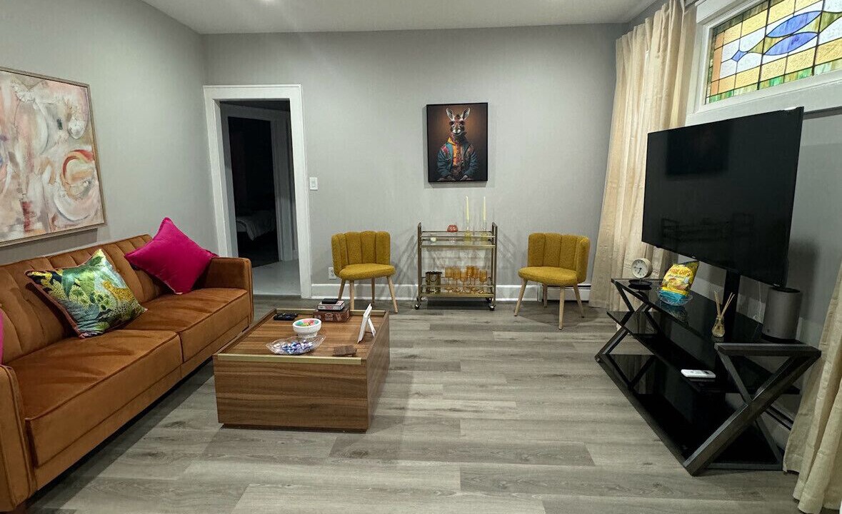 Photo of Livingroom in Elizabeth